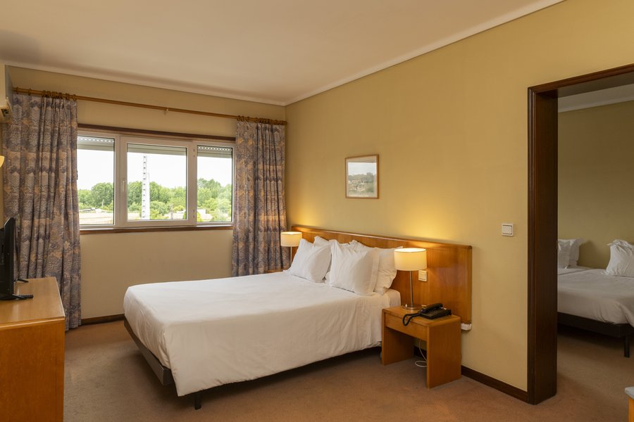 Wot Pateira Soul - Family Room Vintage Slider Photo