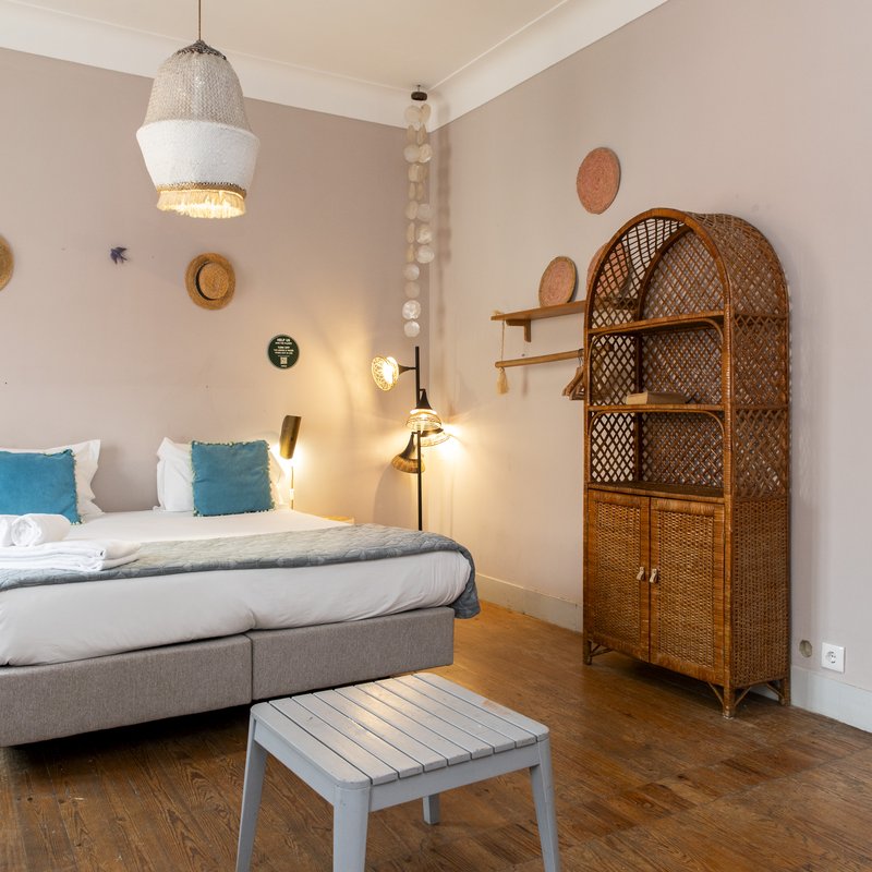 quarto M  com wc partilhado - lodge