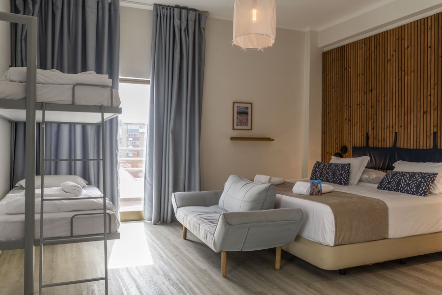 WOT Costa da Caparica Soul - family room room with balcony